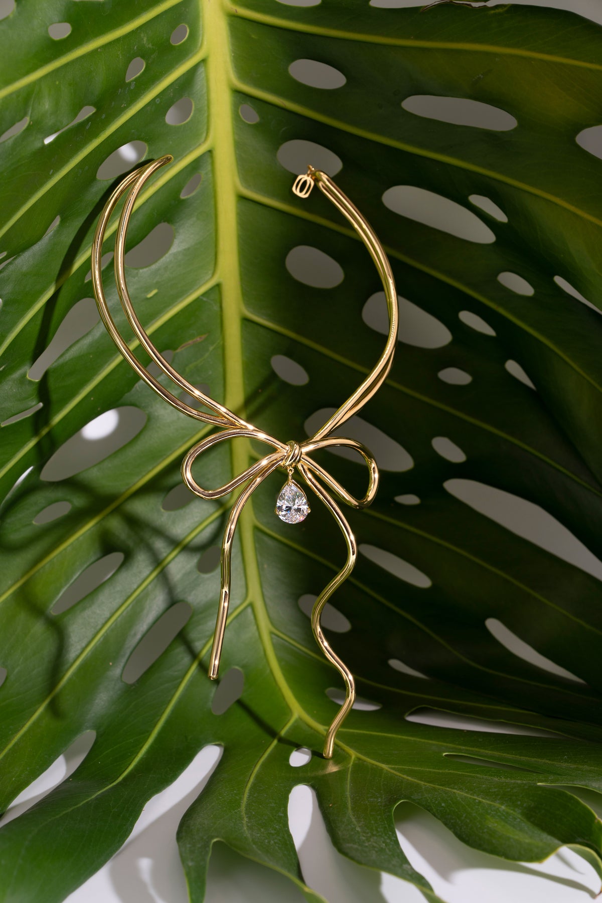 Sculpted Bow Crystal Choker