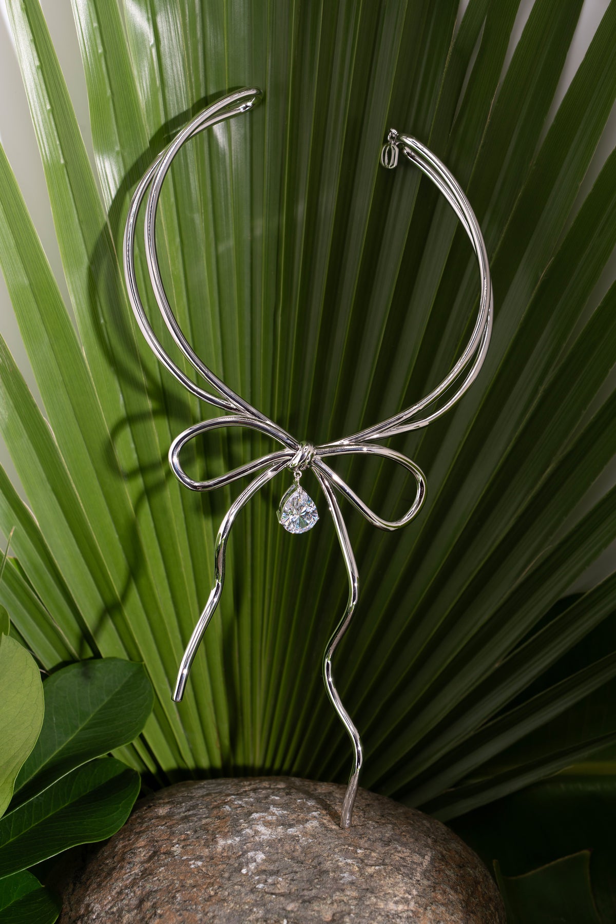 Sculpted Bow Crystal Choker
